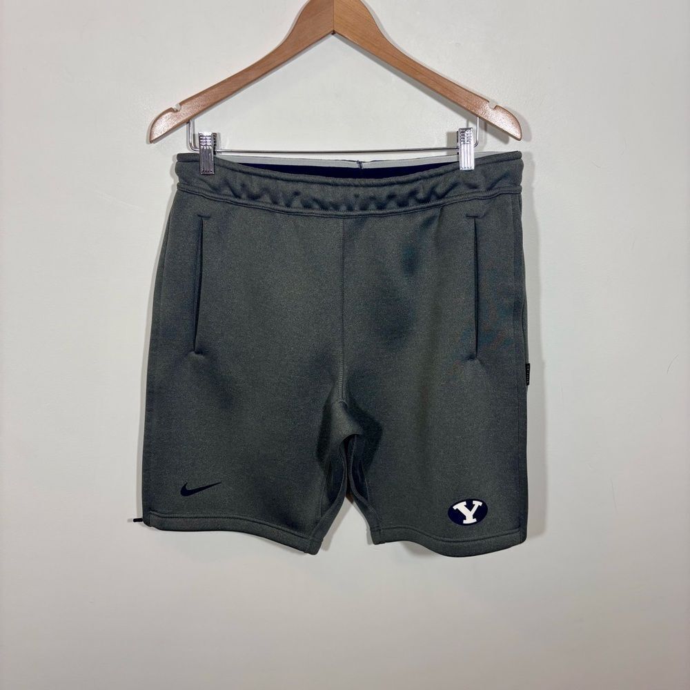 Nike Men's Grey Athletic Elastic Waist BYU Shorts Medium Brigham Young On Field
